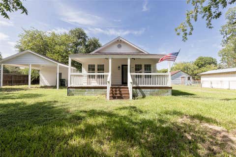 Homes For Sale - 210 W Grange Street #B<br/> Colorado County, Weimar, TX 78962