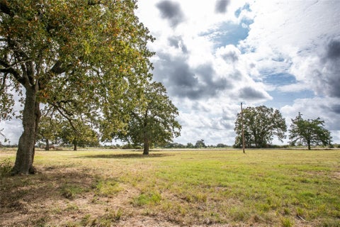 Photo of 10 Harge Road, Burton, TX 77835 (MLS # 87599610)