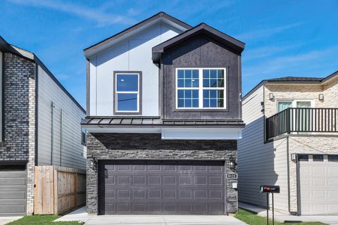 8121 Venus Street Houston TX 77088