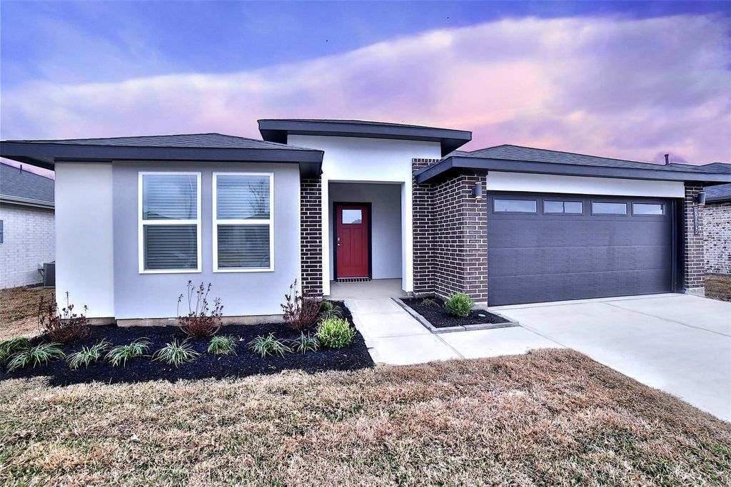 Photo of 29423 Paytons Park Court, Fulshear, TX 77441 (MLS # 81335267)