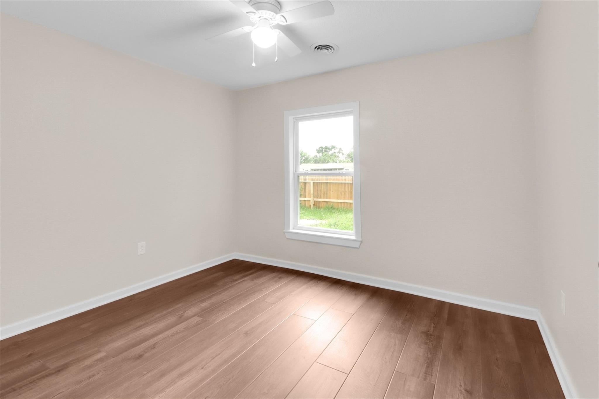 1606 W Humble Street