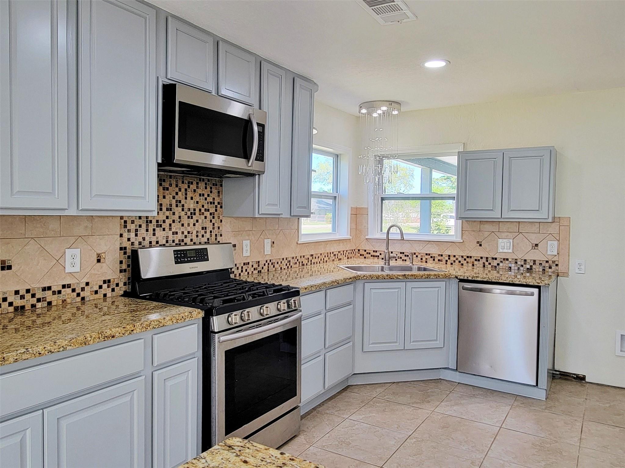 519 N Shady Lane