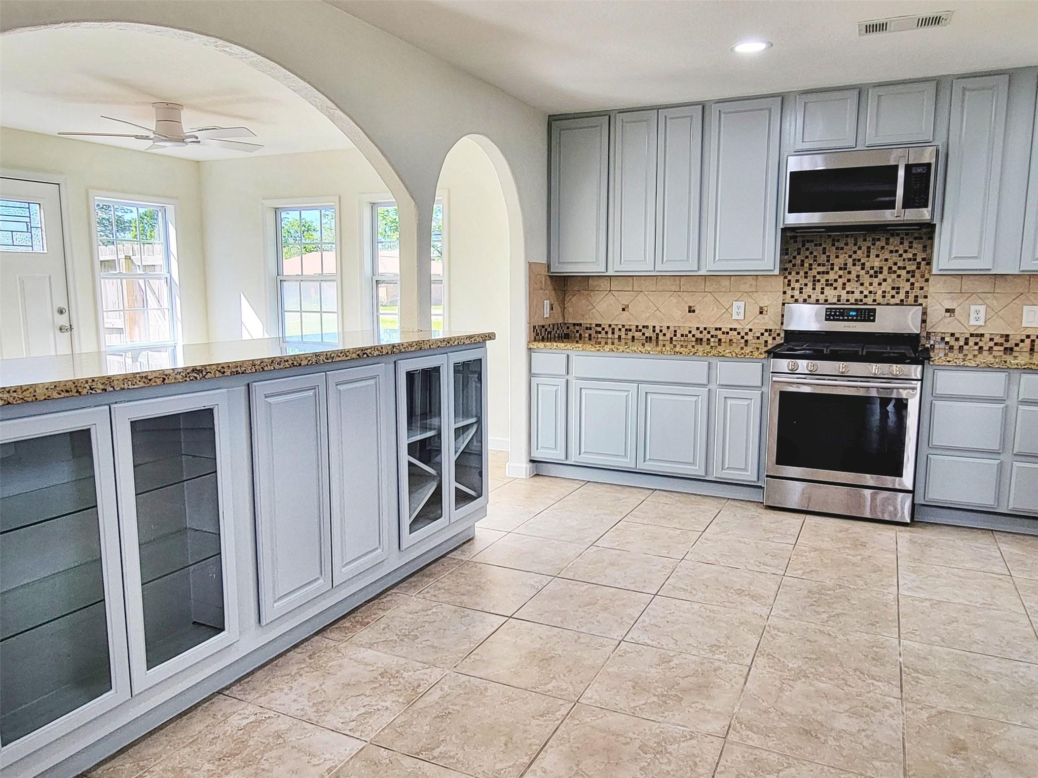 519 N Shady Lane