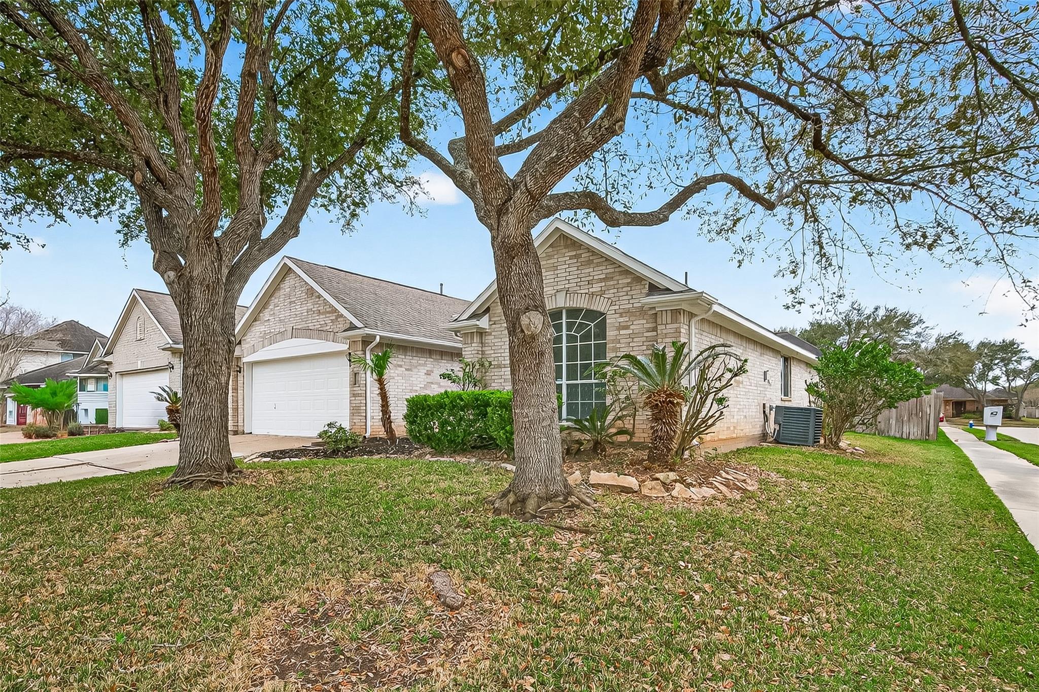 3143 Oakwood Run Drive