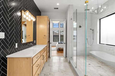 Tiny photo for 1026 Traweek Street, Houston, TX 77055 (MLS # 54229629)