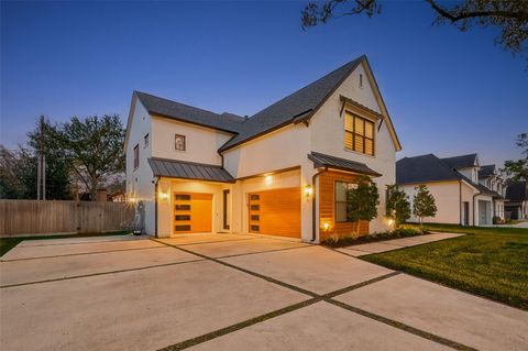 Tiny photo for 1026 Traweek Street, Houston, TX 77055 (MLS # 54229629)