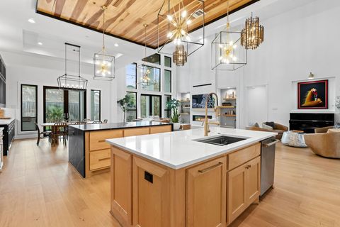 Tiny photo for 1026 Traweek Street, Houston, TX 77055 (MLS # 54229629)