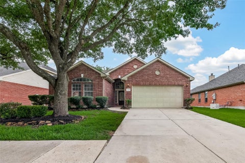 Homes For Sale - 7019 Fountain Lilly Drive<br/> Humble, TX 77346
