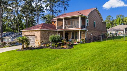 Photo of 265 Bridgelanding, Onalaska, TX 77360 (MLS # 81009604)