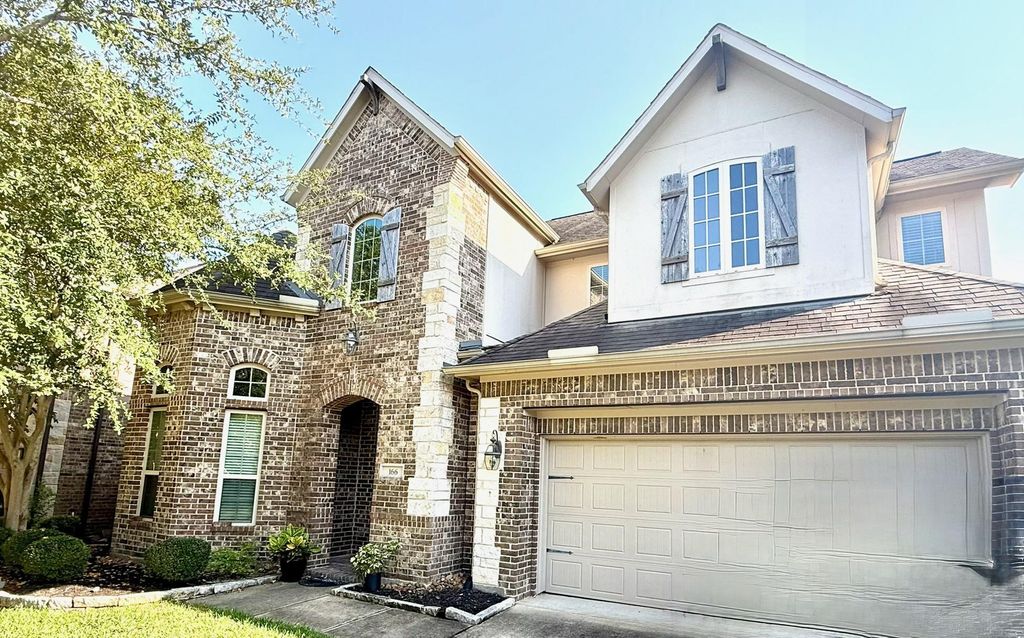 Photo of 166 Lindenberry Circle, Spring, TX 77389 (MLS # 18011380)