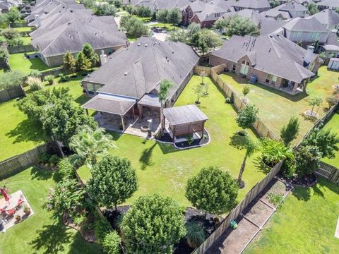 Photo of 2603 Briar Rose Court, Pearland, TX 77584 (MLS # 85110255)