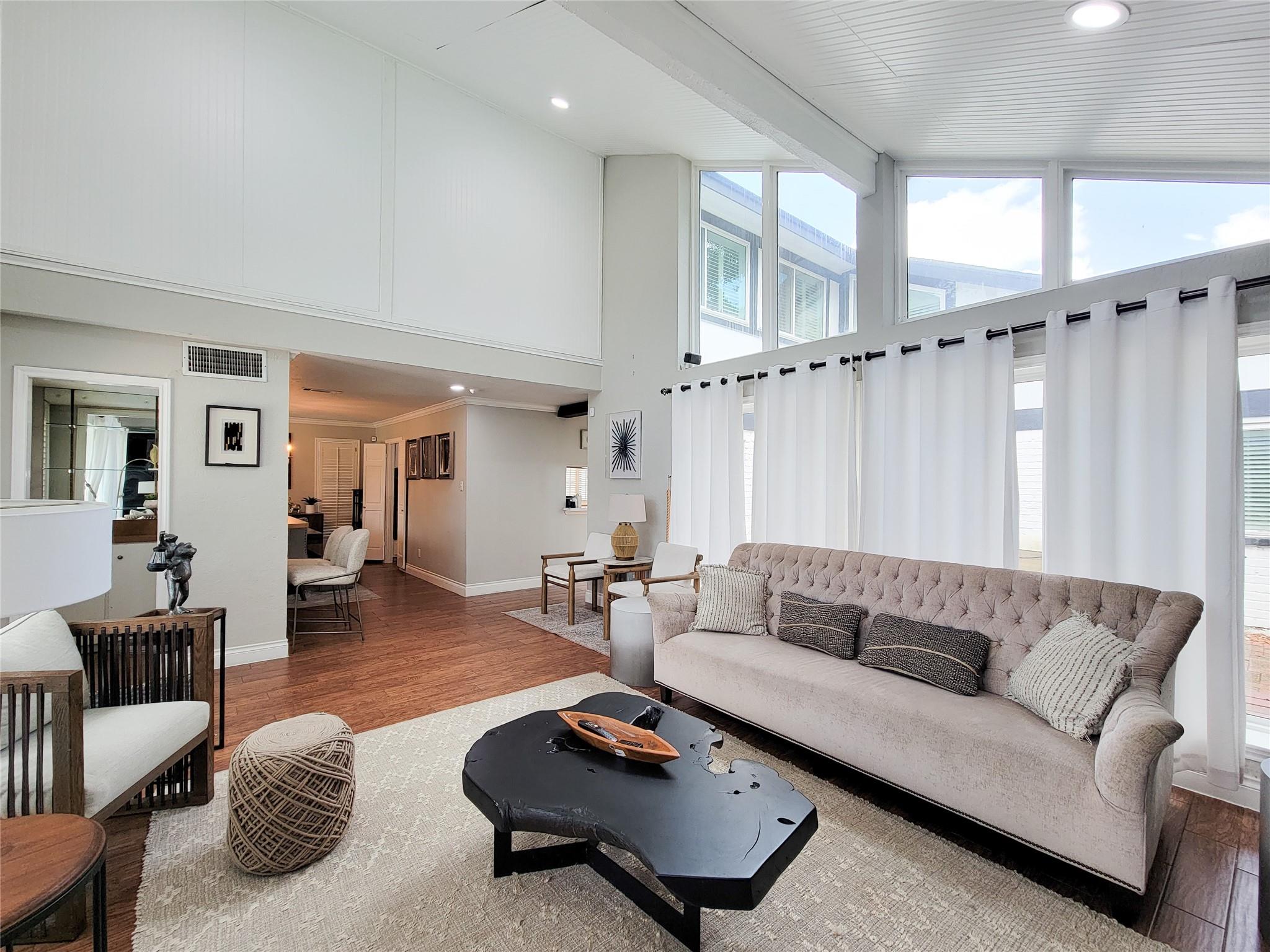 4026 Greenbriar Drive
