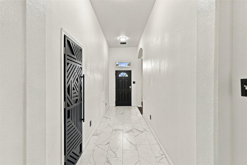 Photo of 10002 Kendahlwood Lane, Tomball, TX 77375 (MLS # 29886818)