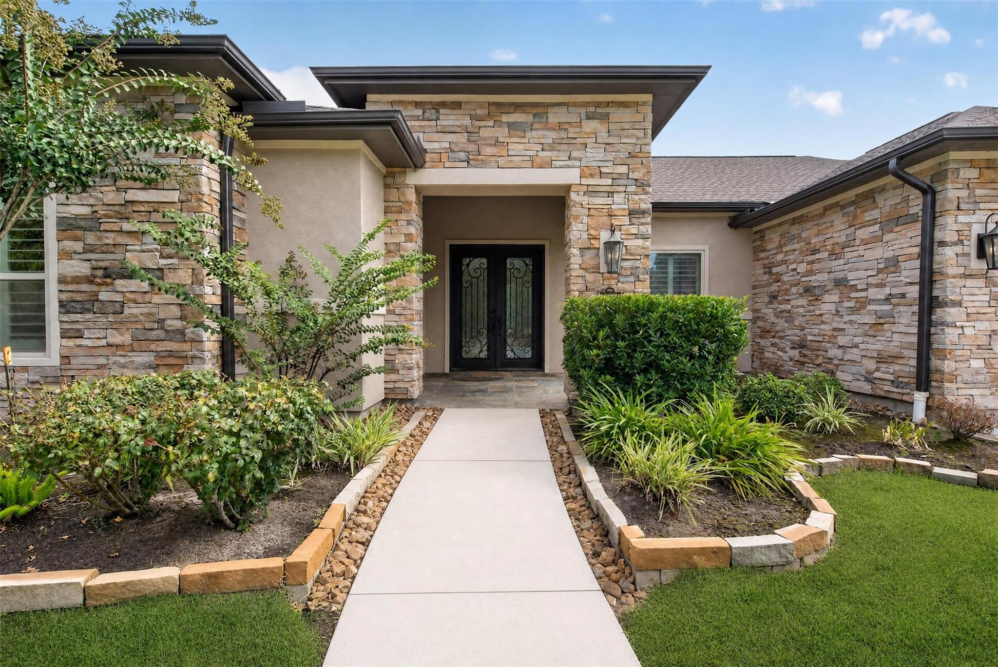 31424 Creekside Oaks Lane