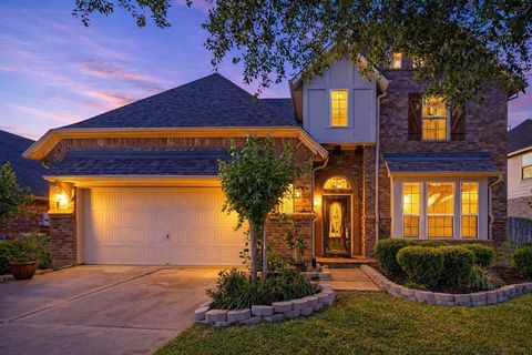 Photo of 12611 Colonial Glen Ct Ct, Pearland, TX 77584 (MLS # 79340025)