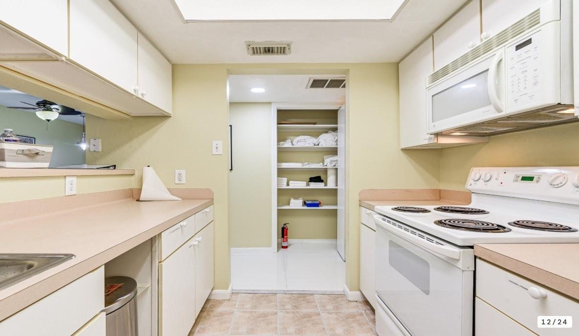 2824 S Bartell Drive 27
