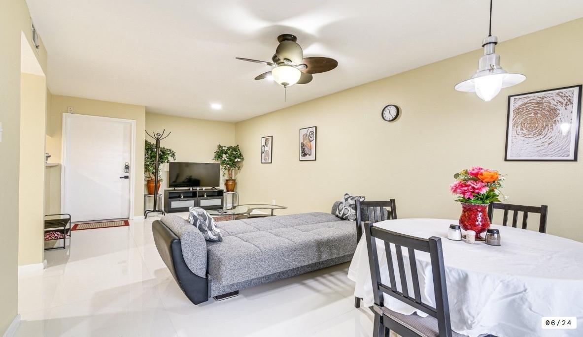2824 S Bartell Drive 27
