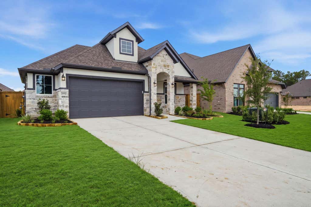 Photo of 21952 Rolling Greens Road, Porter, TX 77365 (MLS # 29570588)