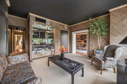 Photo of 121 N Post Oak Lane #505, Houston, TX 77024 (MLS # 19487835)