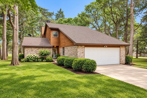 105 SEMINOLE DR, NEW ULM, TX 78950 - Image c24e259c9abe21a7b6fa6c19cf5637b9/886419043