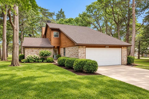 Photo of 105 Seminole Drive, New Ulm, TX 78950 (MLS # 81482878)