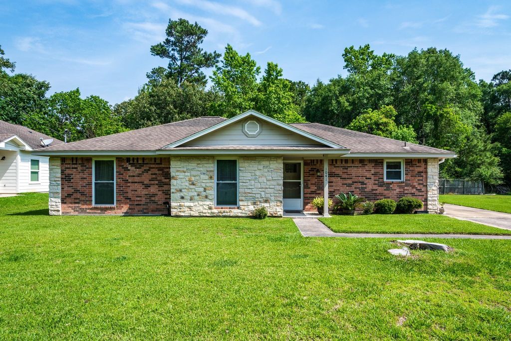 Photo of 1041 Magnolia Point Drive, Huffman, TX 77336 (MLS # 46039059)