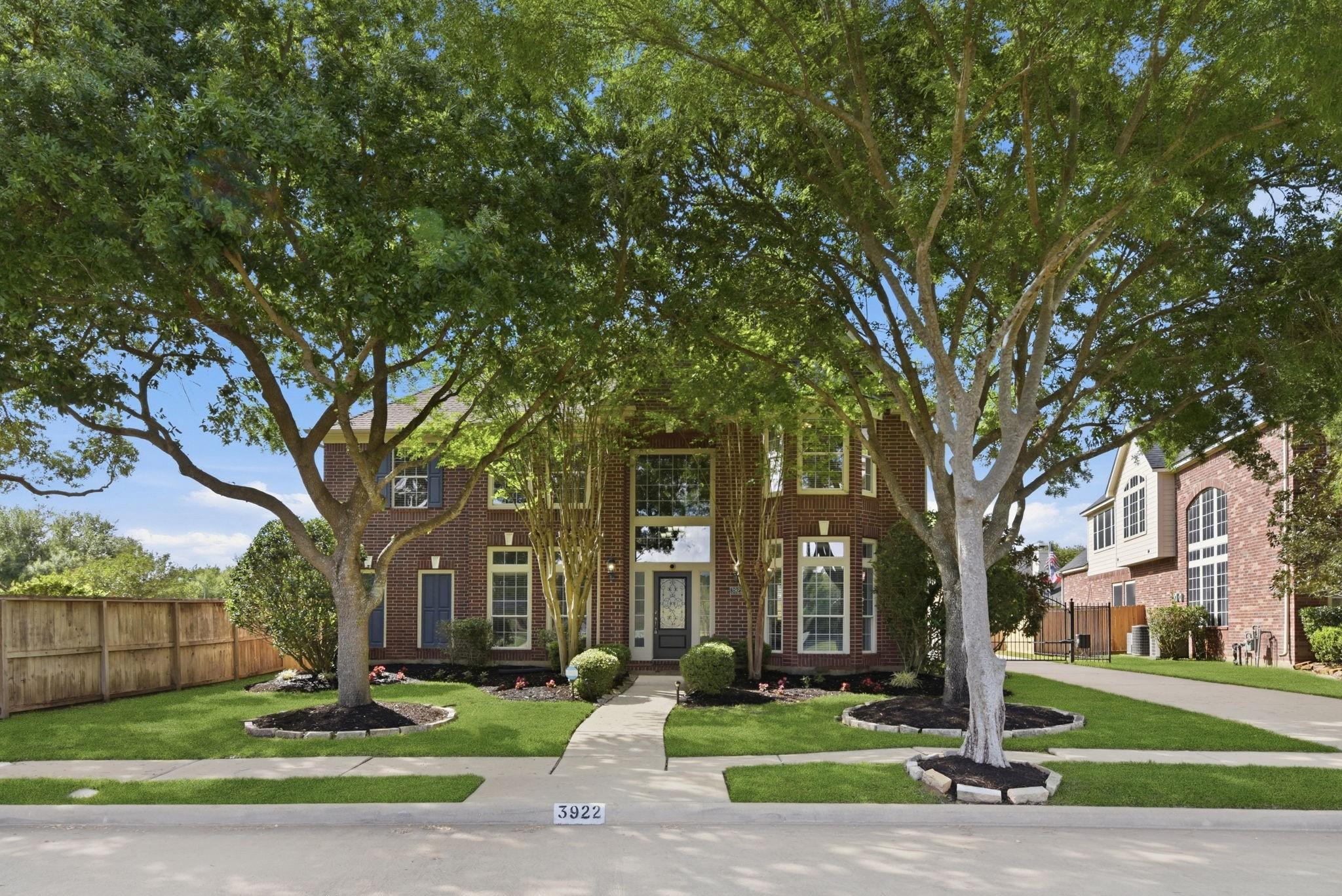 3922 Bivins Lake Circle