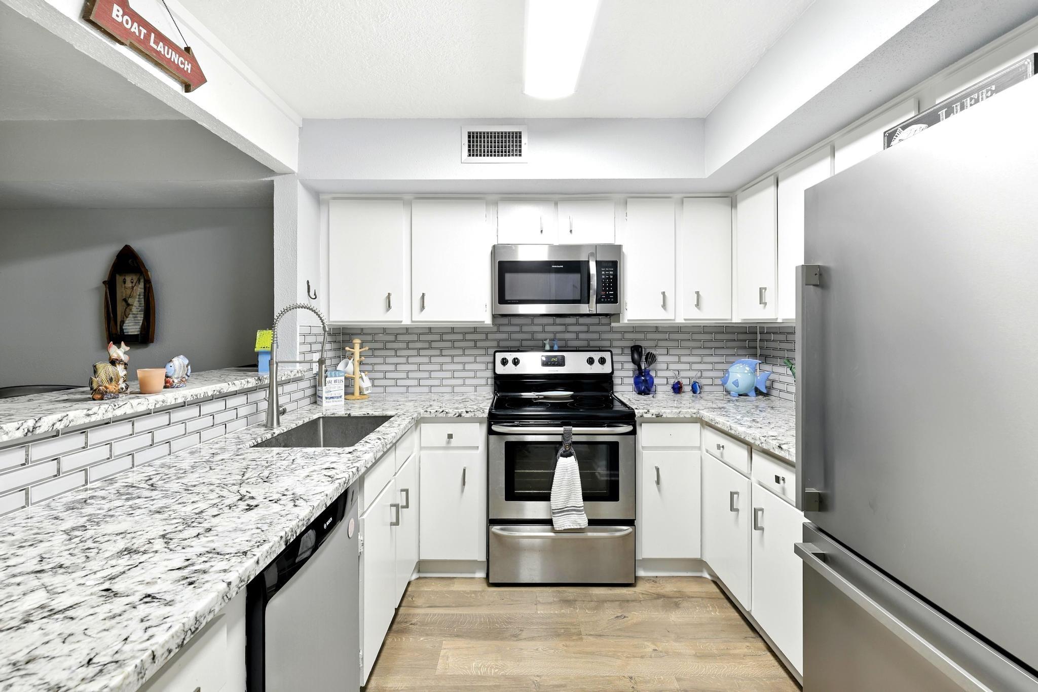 100 Edgewater Drive 39