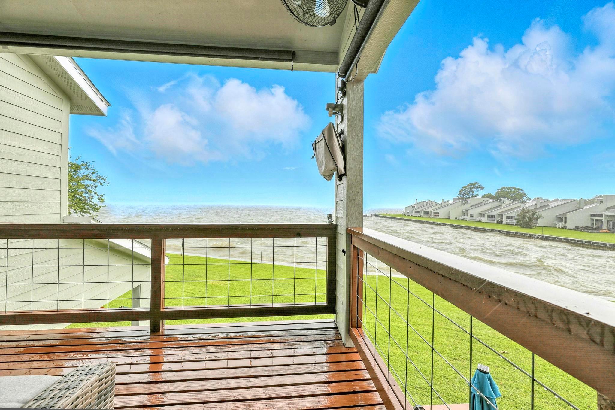 100 Edgewater Drive 39