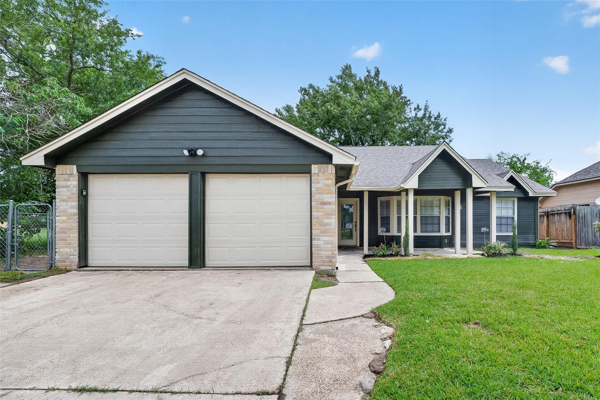 1011 Memorial Glen Drive