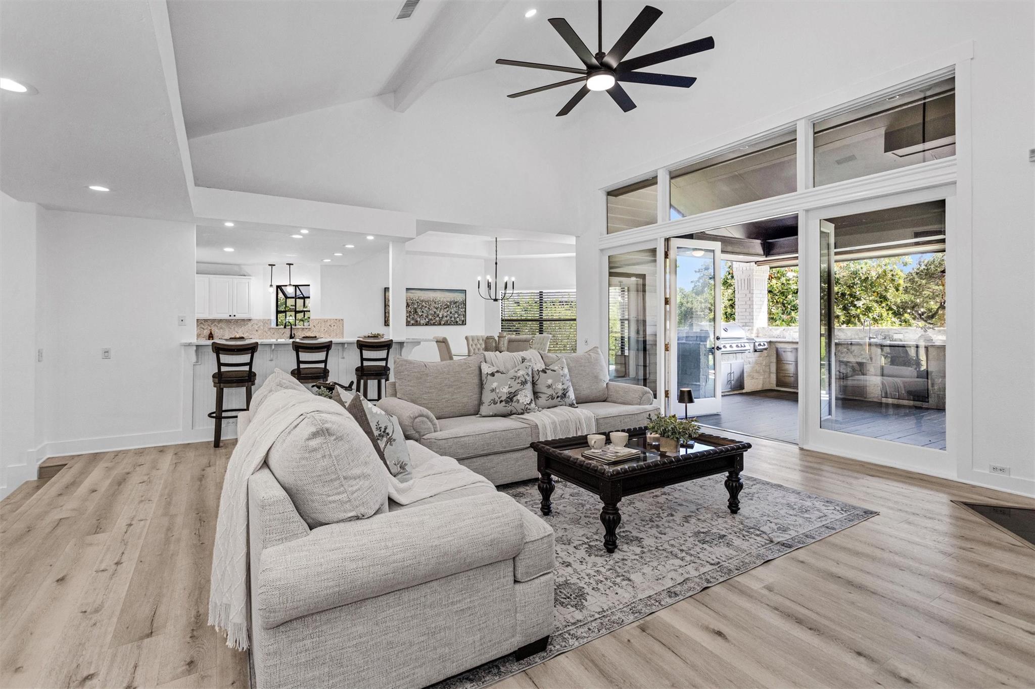 3111 Willowbend Road