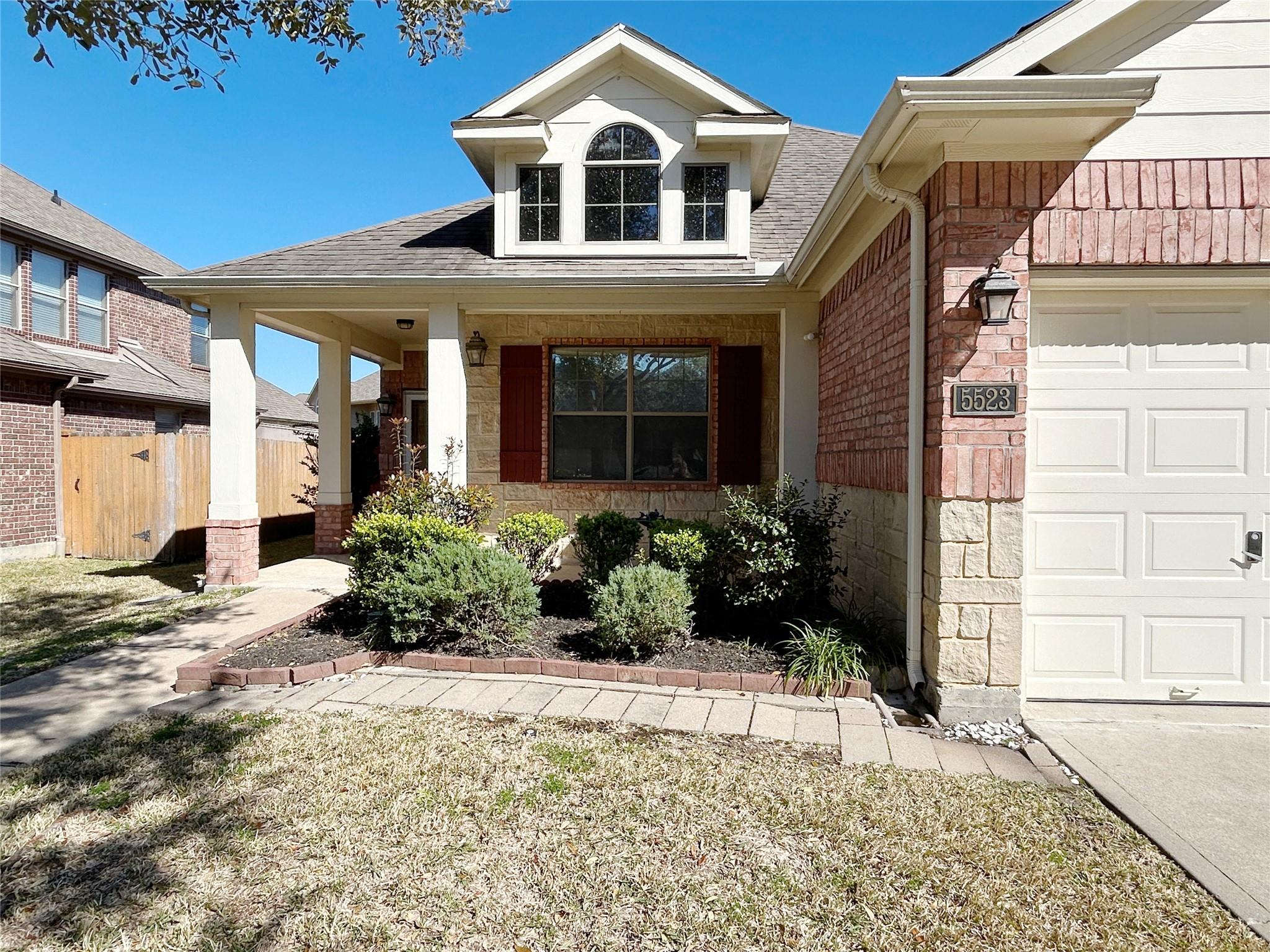 5523 Baby Blue Lane