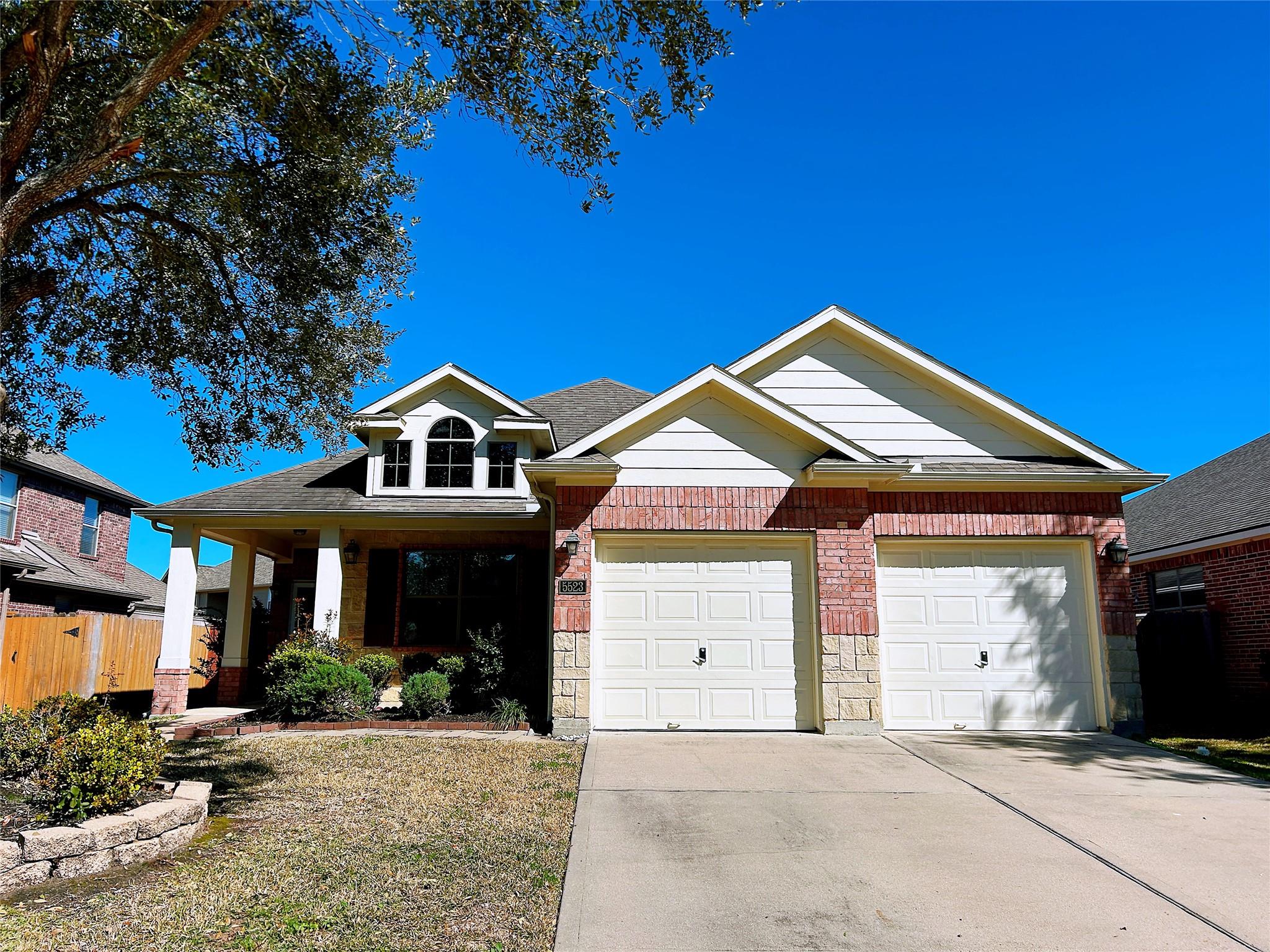 5523 Baby Blue Lane