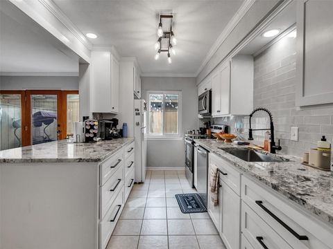 Tiny photo for 6455 Burgoyne Road #28, Houston, TX 77057 (MLS # 10355596)