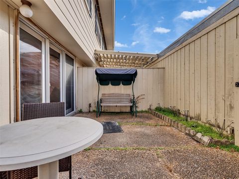 Tiny photo for 6455 Burgoyne Road #28, Houston, TX 77057 (MLS # 10355596)