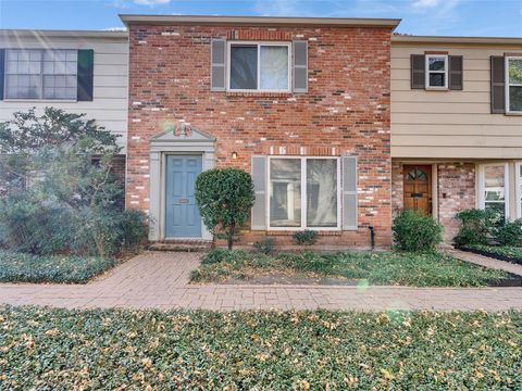 Tiny photo for 6455 Burgoyne Road #28, Houston, TX 77057 (MLS # 10355596)