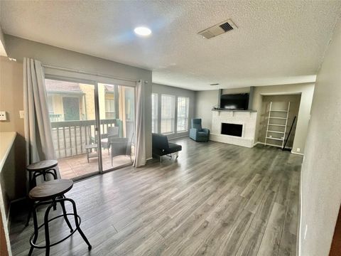 Photo of 1516 Bay Area Boulevard #A8, Houston, TX 77058 (MLS # 4640144)