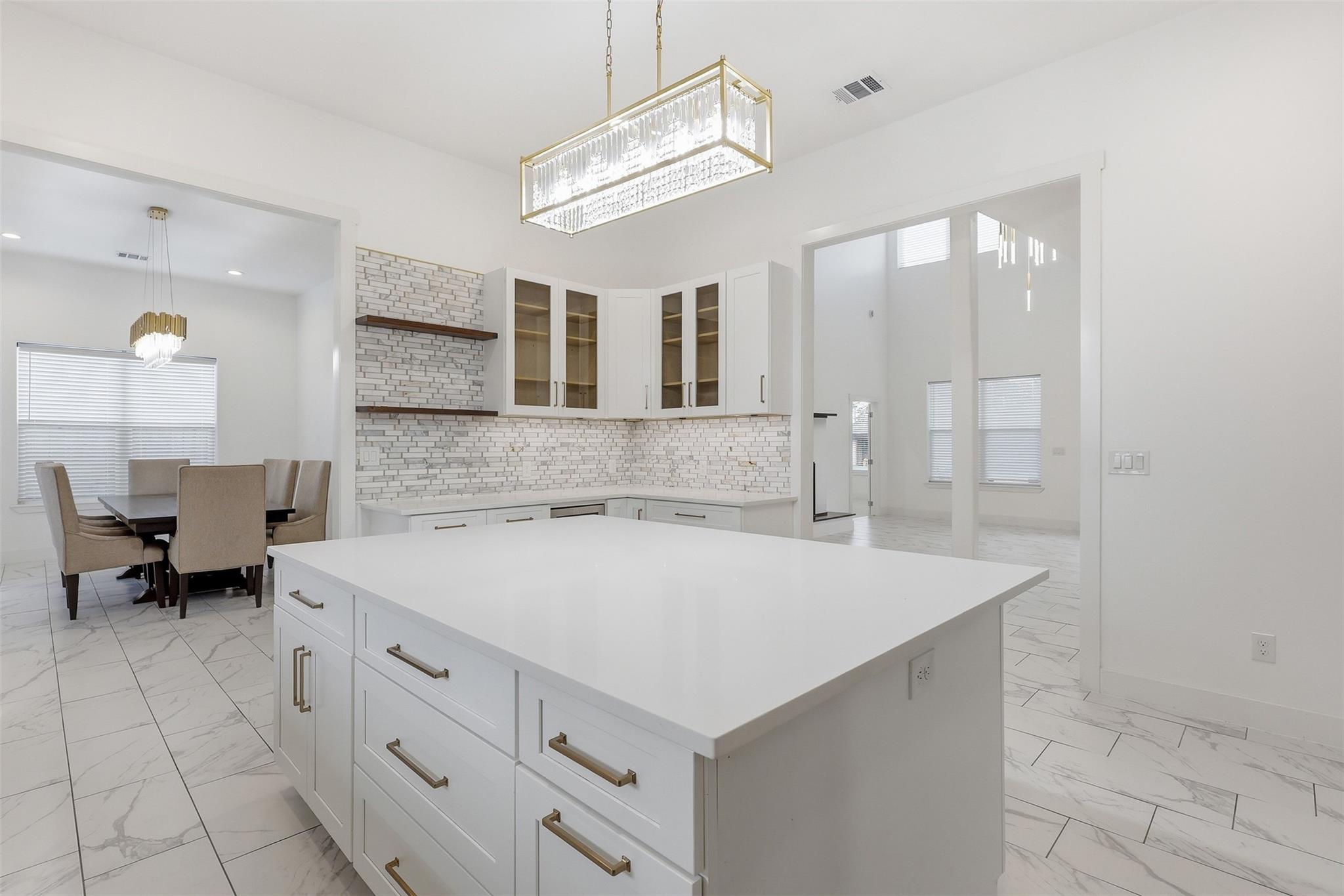Houston, Texas, 77055, United States, 5 Bedrooms Bedrooms, ,5 BathroomsBathrooms,Residential,Active,2045384