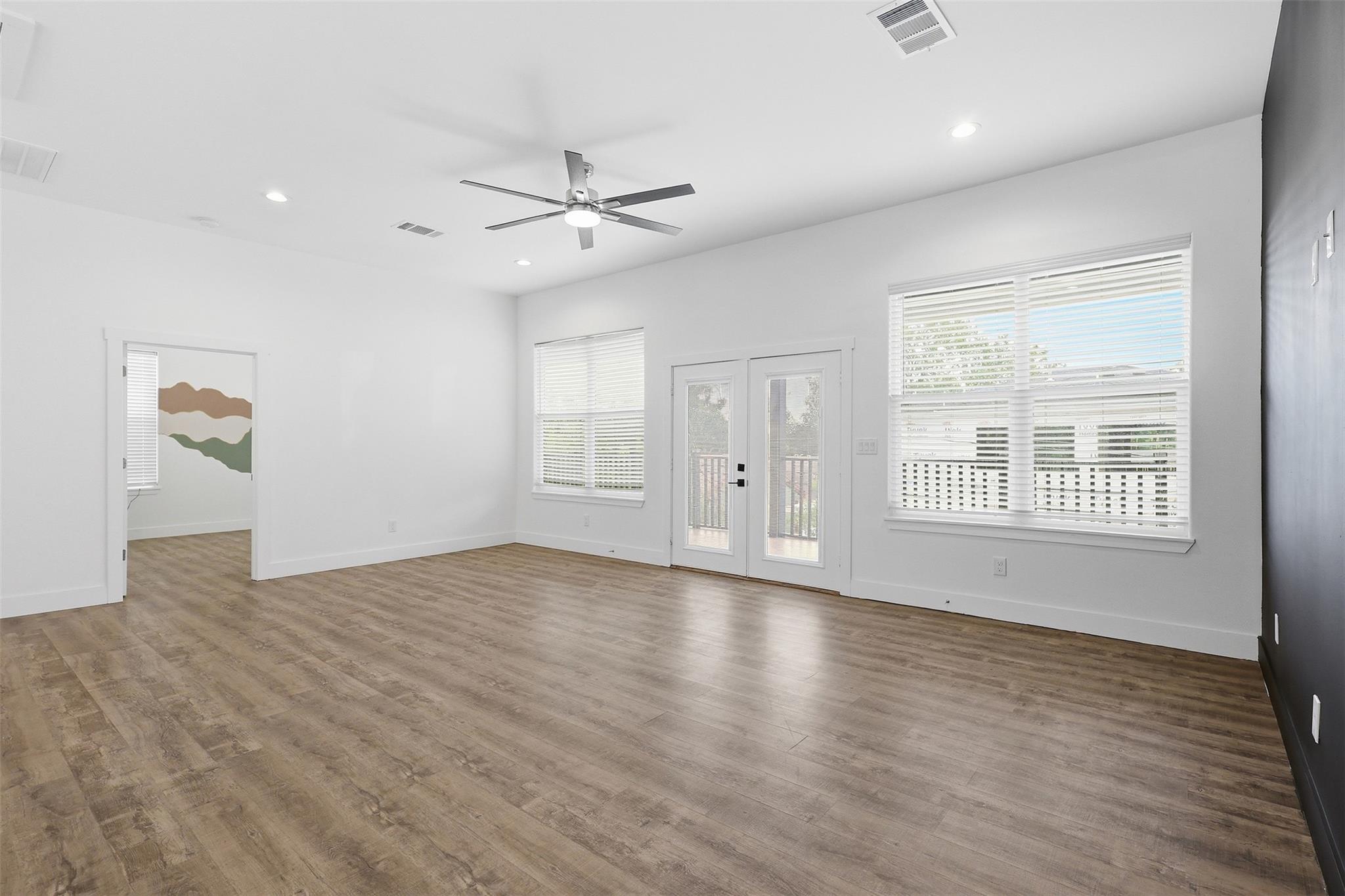 Houston, Texas, 77055, United States, 5 Bedrooms Bedrooms, ,5 BathroomsBathrooms,Residential,Active,2045384