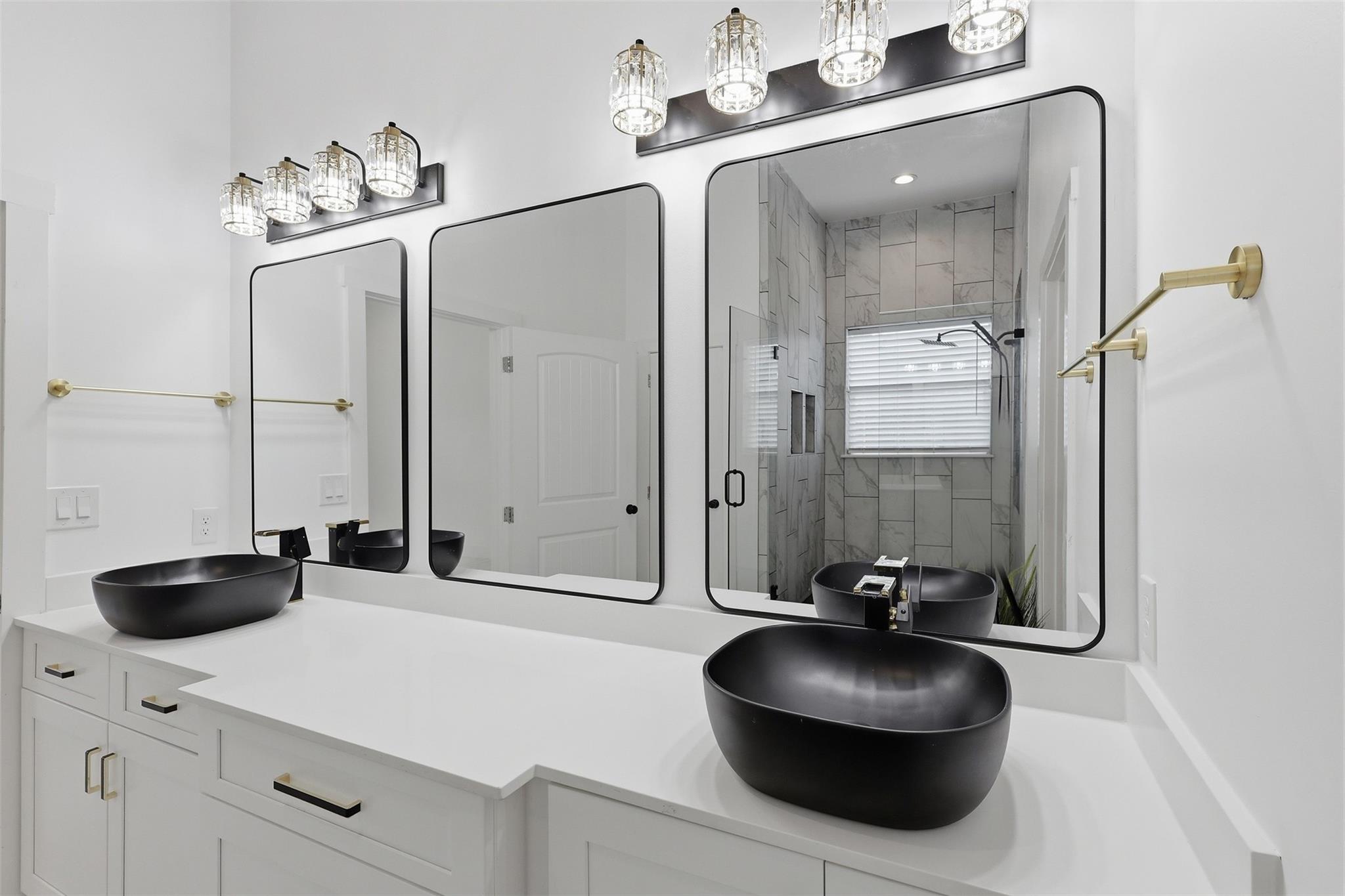 Houston, Texas, 77055, United States, 5 Bedrooms Bedrooms, ,5 BathroomsBathrooms,Residential,Active,2045384