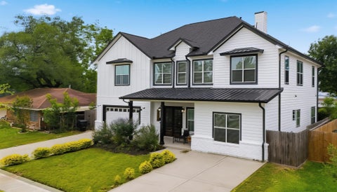 Photo of 8006 Longridge Drive, Houston, TX 77055 (MLS # 10583005)