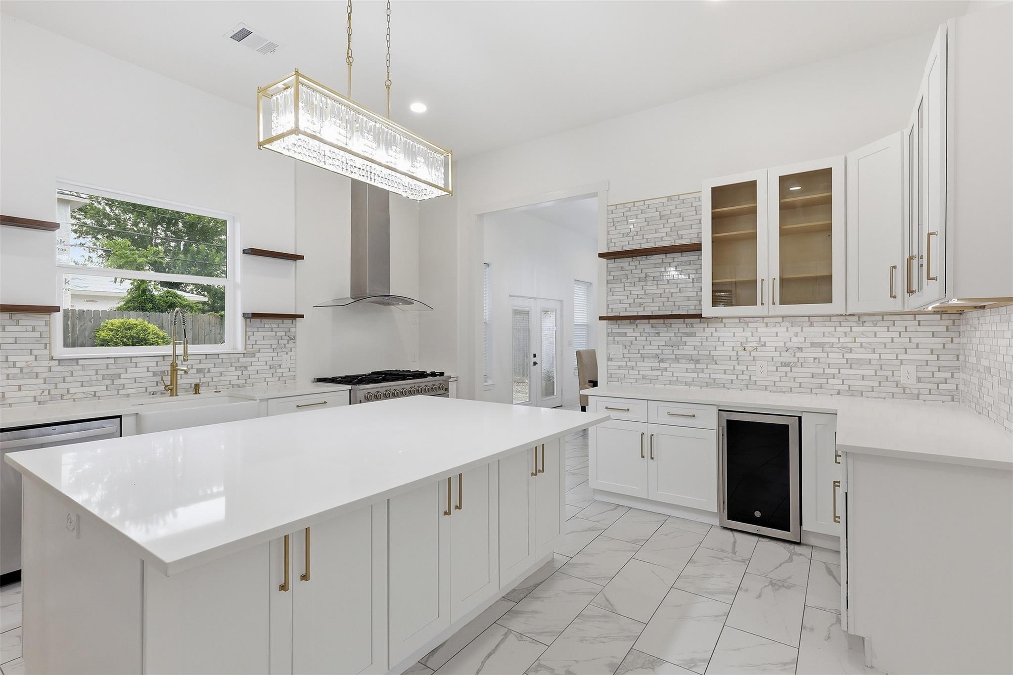 Houston, Texas, 77055, United States, 5 Bedrooms Bedrooms, ,5 BathroomsBathrooms,Residential,Active,2045384