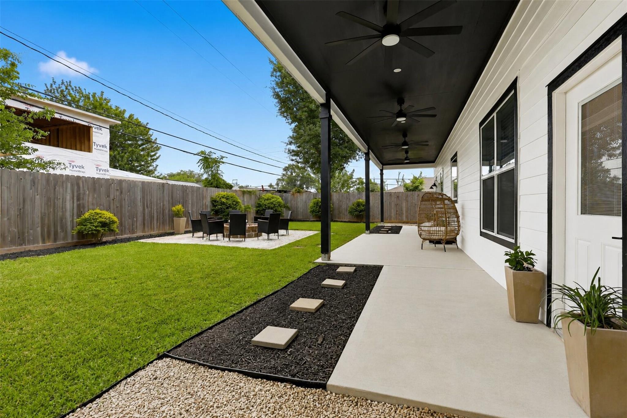 Houston, Texas, 77055, United States, 5 Bedrooms Bedrooms, ,5 BathroomsBathrooms,Residential,Active,2045384