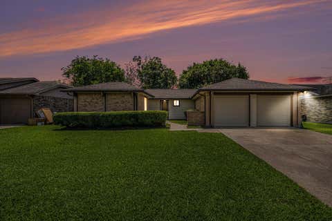 Photo of 2513 Harpers Ferry Drive, League City, TX 77573 (MLS # 72318168)