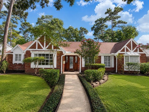 Homes For Rent - 12223 Old Oaks Drive<br/> Houston, TX 77024