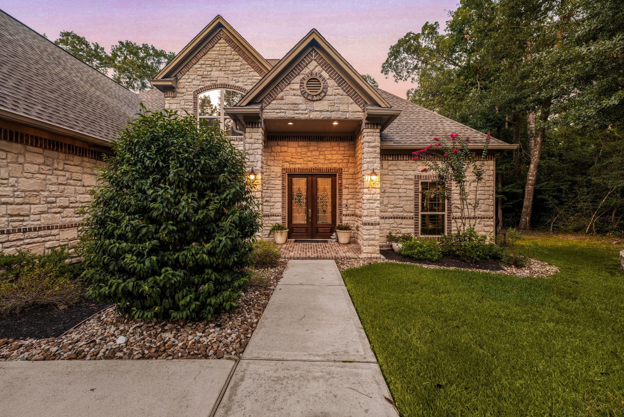 1902 & 1904 Boulder Ridge Drive