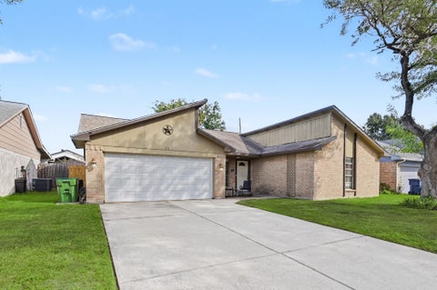 Photo of 1115 Thomas Drive, Humble, TX 77338 (MLS # 90458055)