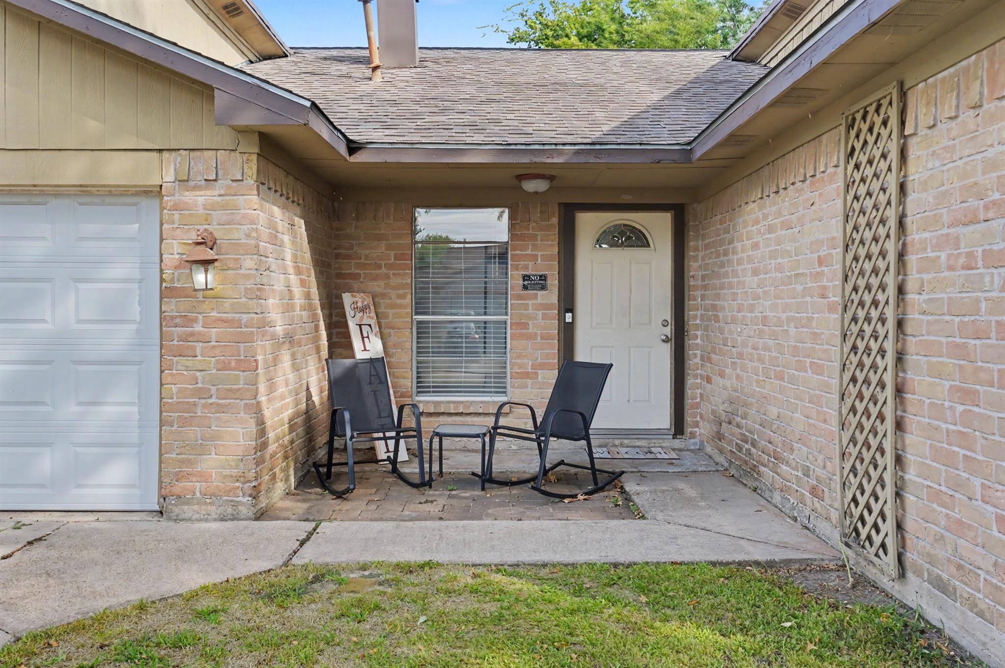 1115 Thomas Drive
