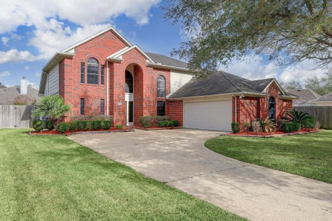 Photo of 3126 Pebble Bay Drive, League City, TX 77573 (MLS # 84224055)