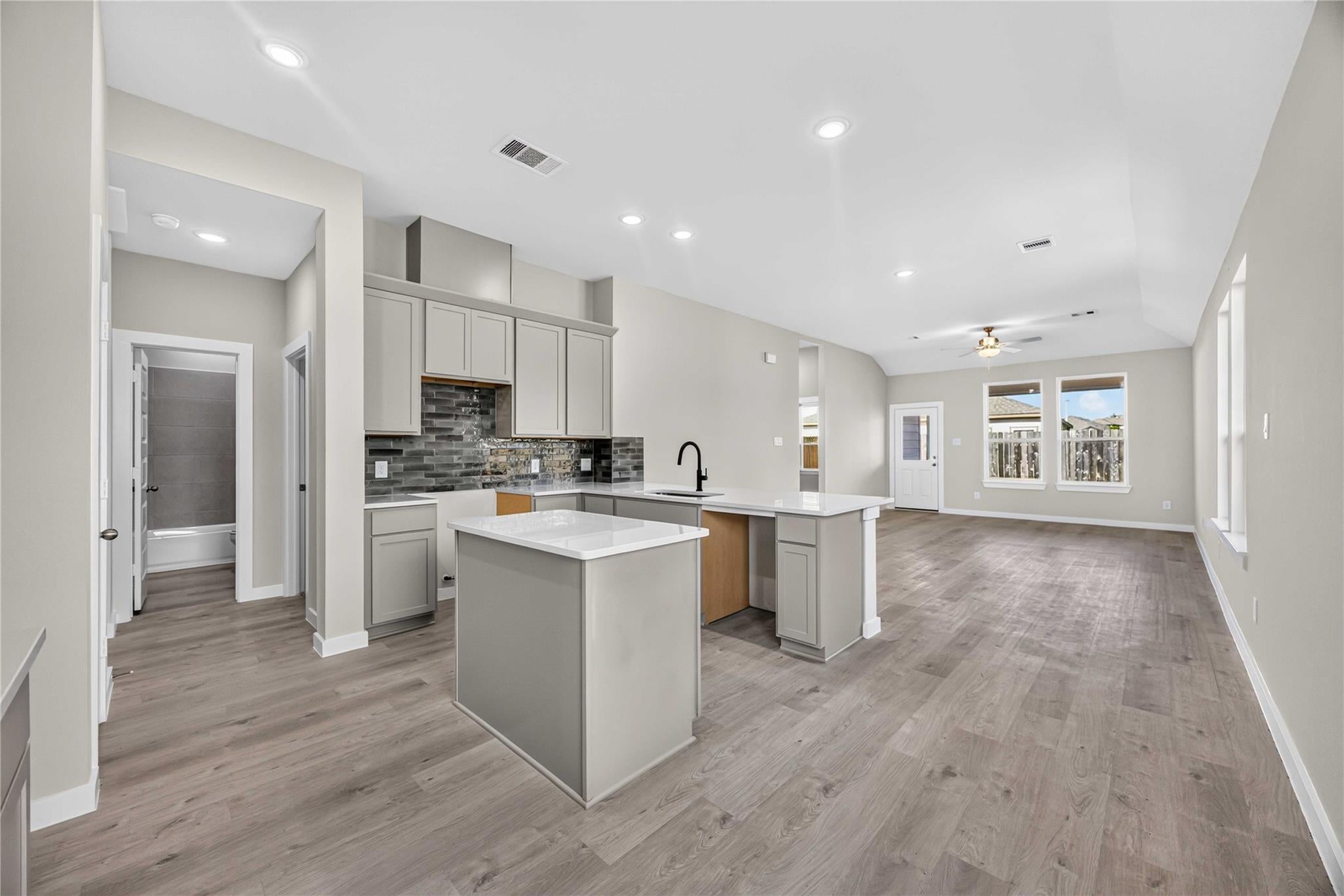 16836 Needlepoint Drive